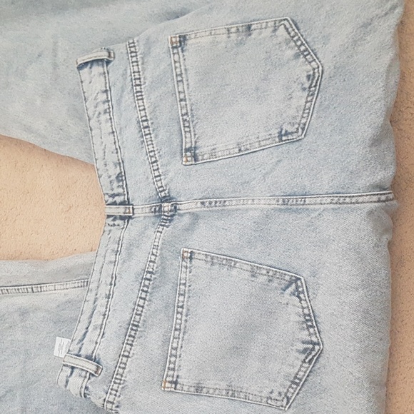 Vintage Wash Extreme Wide Leg Jeans - Picture 4 of 4